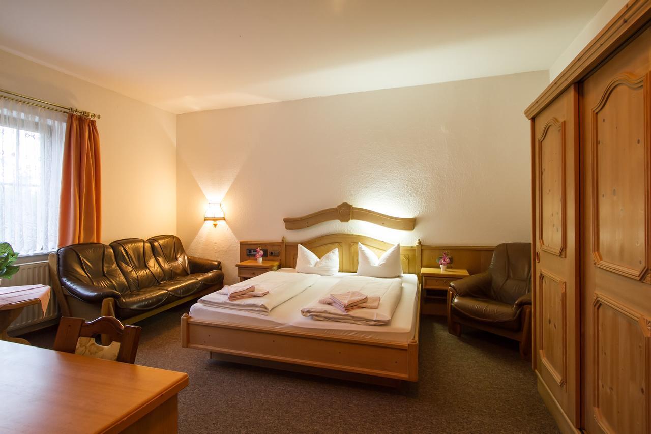 Hotel Groebern Am See Grobern Eksteriør bilde